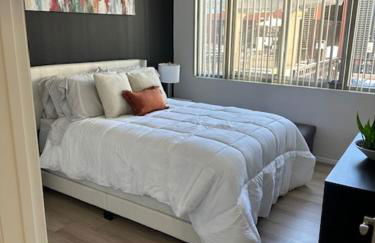 Stylish Gaslamp 1BR Den Patio Walk Everywhere - Foto 18