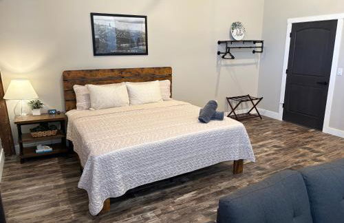 Potter’s Mill - 6 Bedrooms/Baths - Photo 15