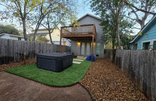 Hot Tub Deck BBQ Grill Patio Dog Friendly - Foto 5