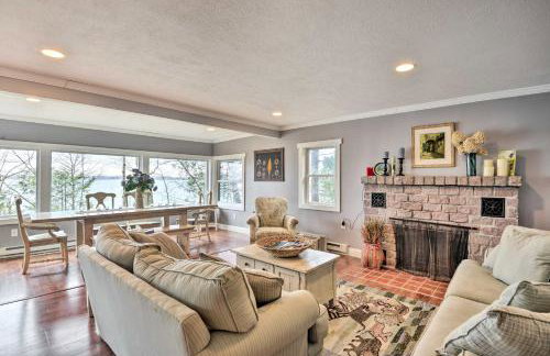 Waterfront Cottage on Sawmill Bay w/ Deck! - Foto 1