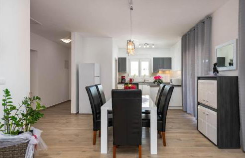 Amazing Home In Pula With Kitchen - Foto 24