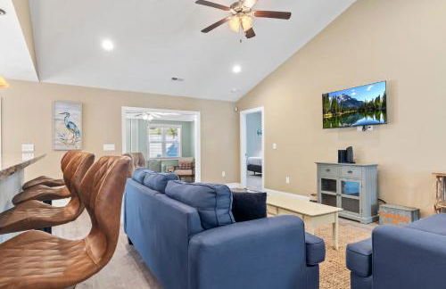 Coastal Pet Friendly Getaway in Murrels Inlet! Perfect for 8 Guests! - Foto 13