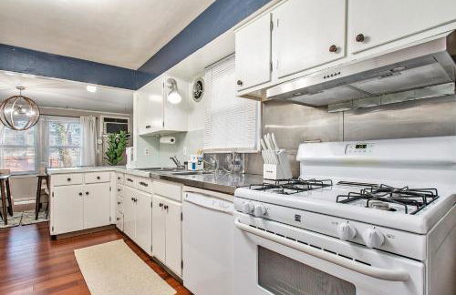 Tahanan - Cozy 4BD Near Downtown & UND - Gameroom - Foto 36