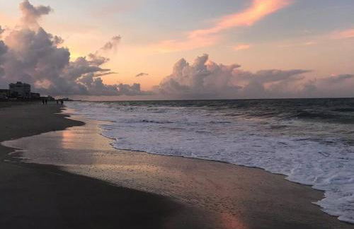 Great Home Close to shops, FIT, Beaches,and Space X - Foto 31