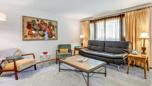 Retro Green Bay Home Steps to Lambeau Field! - Foto 5