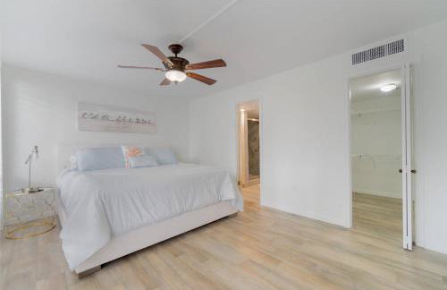 Luxury Beachfront Condo, Pool, Tennis Court, Sauna, Gym #locationenvy - Photo 6