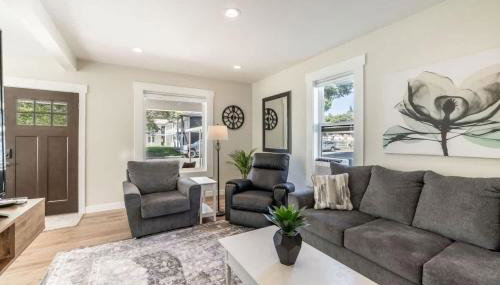 Flying Colors Cottage Walk to Downtown - Foto 2