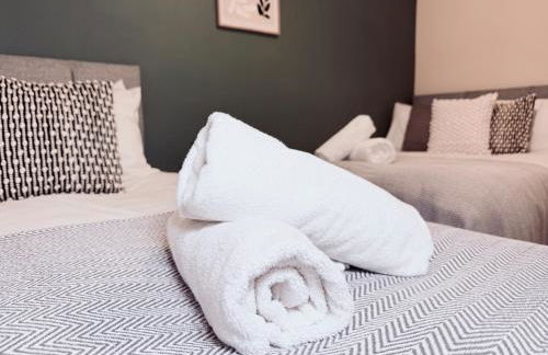 3BR Contractors Stay in Ammanford with Parking and Wi-Fi - Foto 32