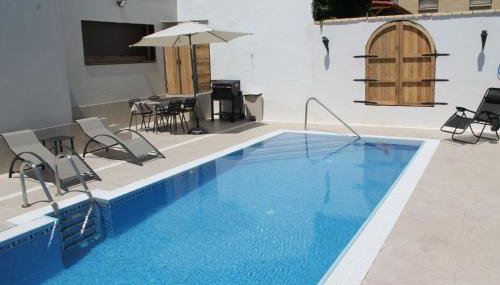La Alcoholera - Photo 2