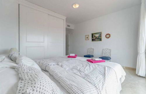 49-Exclusive Villa With Private Pool & Breathtaking Views in Mijas! - Photo 28