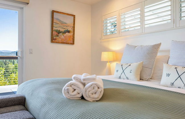 Modern Sonoma Stay w/ Spacious Deck, Views & Prime Location Bennett - Foto 26