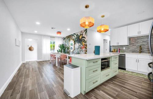 Goodtime House 5 min to Beach, Pool Coming Sept! - Foto 30