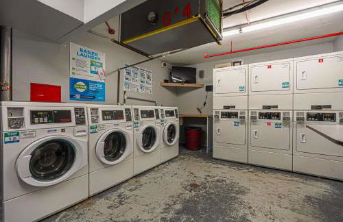 Luxury Downtown Studio King Bed City View - Foto 41