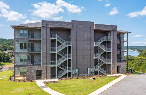 Mallard Pointe Unit 200- Luxury Condo- Conveniently Located! - Foto 37