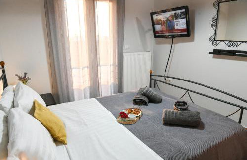 Corinthian Green Villa - Photo 24