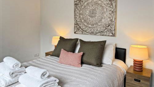 Relaxing Getaway With Hot Tub & Sauna Sleeps 6 - Foto 4