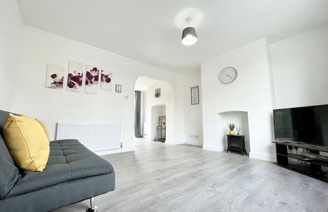 Worksop Newly Refurbished 2-bedroom House - Foto 1