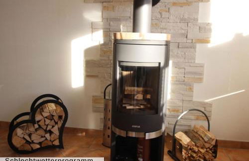 Harz-Fewo Weitsicht, modern & ruhig mit 2 Balkonen, Jura Kaffeevollautomat, Kaminofen, Gäste mit Hund willkommen - Foto 4