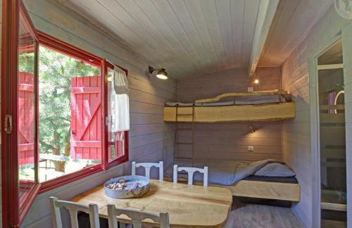 Roulotte pittoresque 4 pers avec animaux admis, draps et ménage inclus - FR-1-496-308 - Foto 4