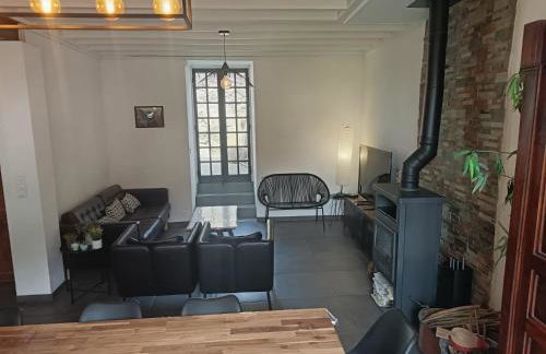 Grand gîte au coeur d'un charmant village - Foto 6