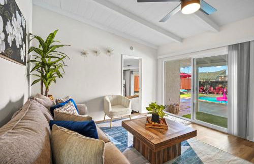 Sleeps 12 - Hot Tub - Pool - Game Room & Fire Pit! - Foto 80