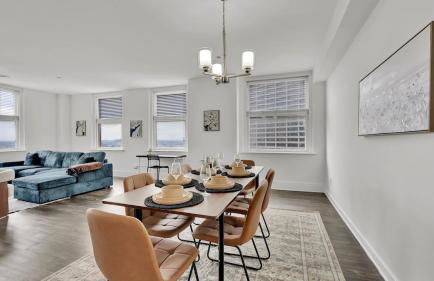 HEB703 Modern & Chic 2 Bedroom Condo Downtown Fort Worth, Free Parking, Walk to Convention Center - Foto 8