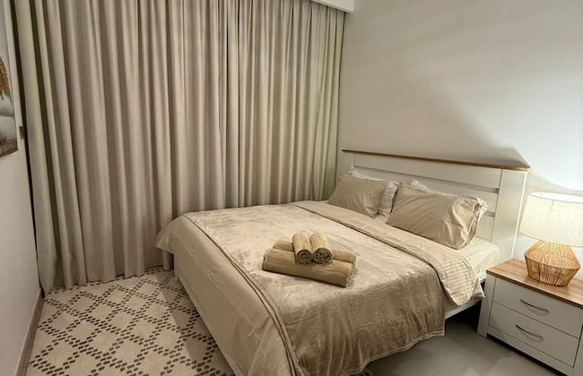 Elegant Stay in Ranches Villa - Photo 7