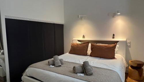 Le Laurencin Sens - La Mezzanine - Cœur de ville - Foto 4, towels, wardrobe