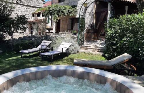 Authentic Stone House Lola - Foto 105