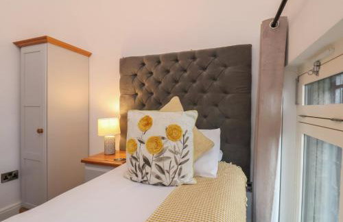 Evening Star Engine Shed - Photo 16