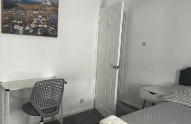 Hartlepool-3 bd House-Sleeps5-Free Parking,Netflix - Photo 9