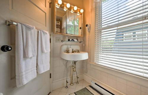 Central Bar Harbor Home, Walk to the Shore and Town! - Foto 22