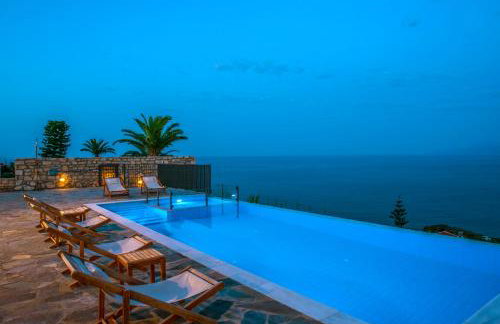 Almyra Seaside Villa with Private Pool - Sleeps 9 - Photo 27