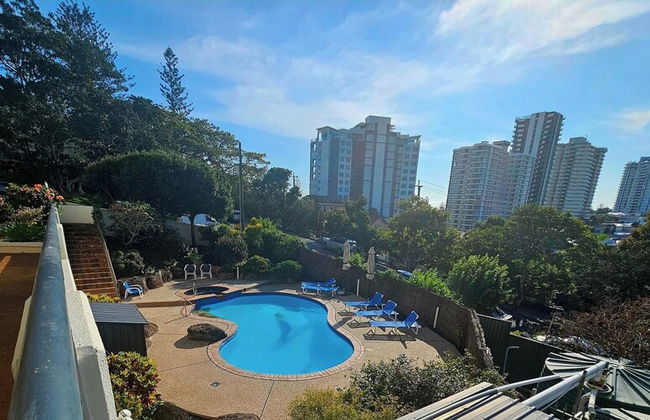 Bask in Beach Luxury! - Photo 19