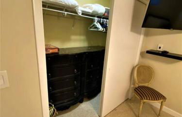 Deerfield Beach heated pool house - Photo 45