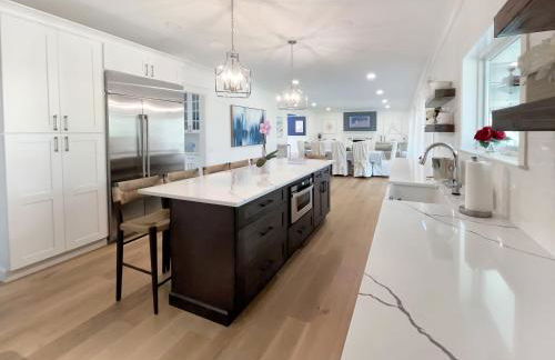 New Construction Modern Luxury Retreat w 6 Beds - Foto 53