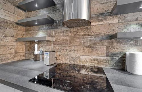 Minutes from the port of Dover, free WiFi, free offroad private parking and rated a guest favourite on Air b nb! - Foto 20