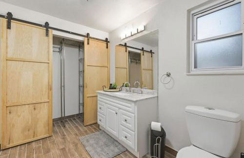 Cozy 5BD fun house - Foto 33