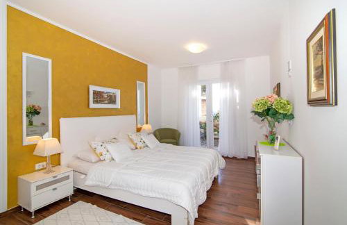 55 & 54 Stairs Apartments - Photo 30