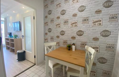 RR - Charming Apartment - Balcony - WIFI - Kitchen - Foto 7