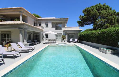 Charming Exceptional Golf Villa in Algarve - Photo 48