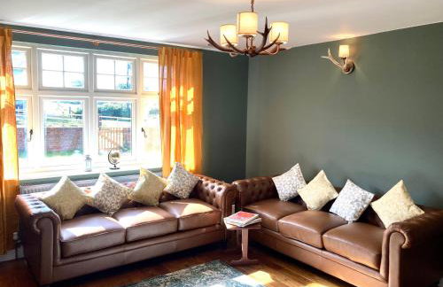 Large House On Farm With Own Heated Pool, As Seen On BBC TV - Photo 11