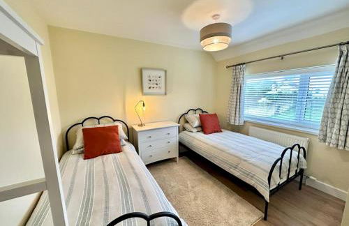 Pembroke Dock Hidden Gem - Pass the Keys - Photo 34