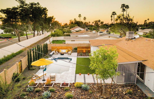 Daisy by Avantstay Modern Home w/ Spacious Backyard, Pool & Table Tennis - Foto 25