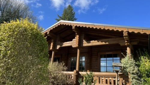 Beautiful 2 Bedroom Log Cabin With Private Hot Tub - Elm - Foto 4, Garden