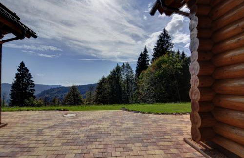 Luxus-Ferienhaus Blockhaus Chalet Nr 2 Toplage am Feldberg mit Sauna, Outdoor-Hottub, Kamin auf 1300m üM - Foto 4