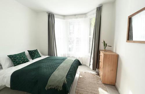 Comfy 1 bedroom flat- very near to the train station - Photo 2
