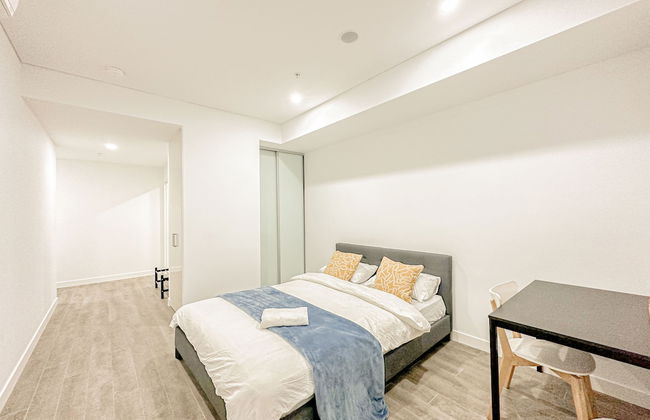 Burwood Apartment - Photo 2