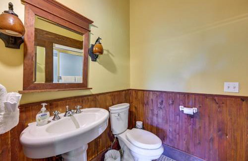 Historic Auburn House on 37 Acres with Private Lake! - Foto 32