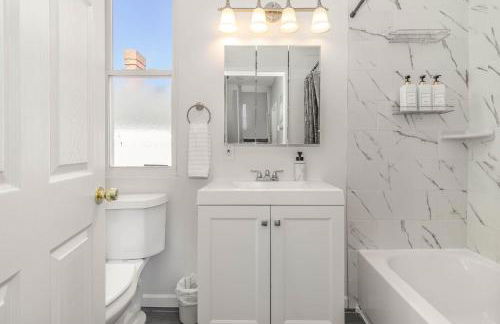 Downtown Views-Prime Location! - Foto 25